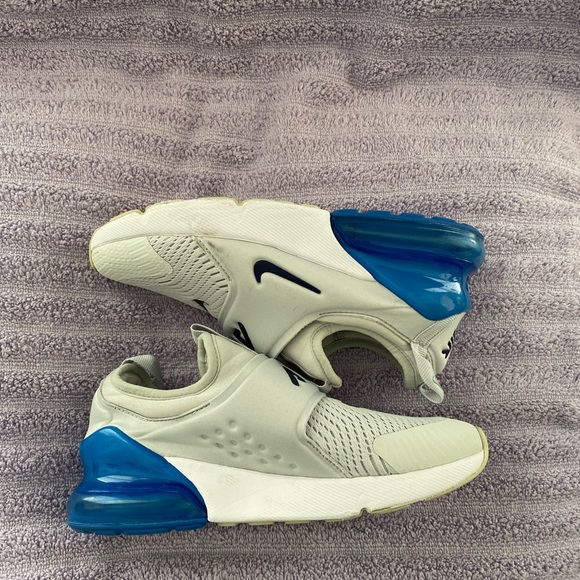Nike Kids Shoes ❤️ - White and Blue - Picture 3 of 3